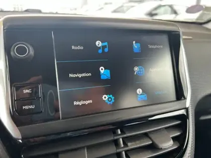 Photo 29 Peugeot 208  1.2 PureTech 82ch E6.c Signature 5p GPS CAMERA