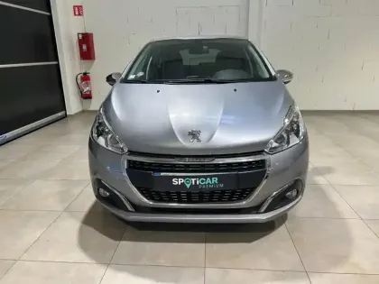 Photo 16 Peugeot 208  1.2 PureTech 82ch E6.c Signature 5p GPS CAMERA