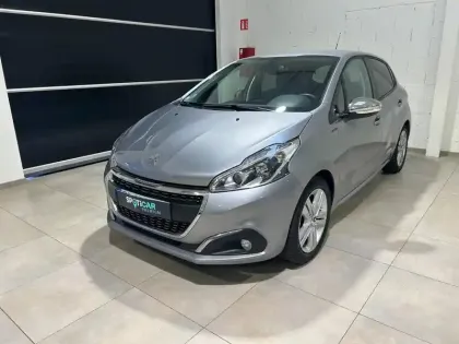 Photo 15 Peugeot 208  1.2 PureTech 82ch E6.c Signature 5p GPS CAMERA
