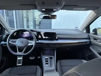 Photo 11 Volkswagen Golf  1.0 eTSI OPF 110ch Active DSG7