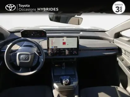 Photo 7 Toyota C-HR + 224ch 77kWh Design Grande Autonomie