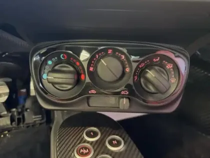 Photo 14 Alfa Romeo 4C Gén. I Ph1 Standard Edition 2