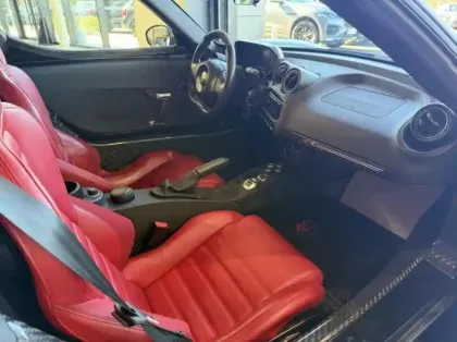 Photo 10 Alfa Romeo 4C Gén. I Ph1 Standard Edition 2