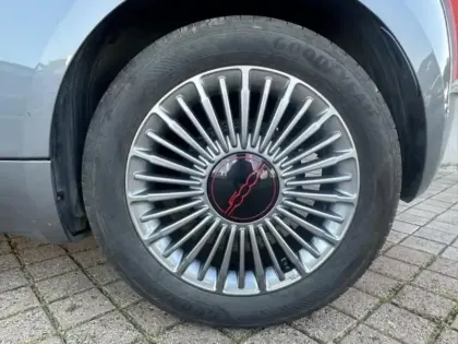 Photo 8 Fiat 500  e 95ch (RED) MY23