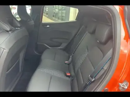 Photo 9 Renault Clio  1.6 E-Tech 145ch full hybrid esprit Alpine