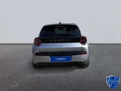 Photo 5 Lancia Ypsilon  1.2 Ibrida 110ch LX eDCT6