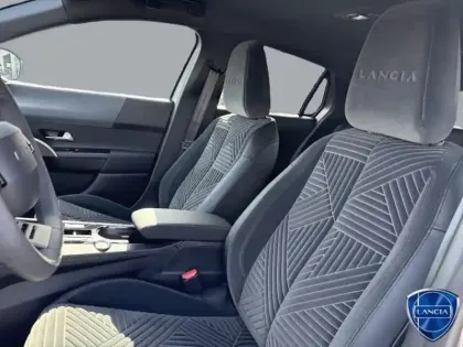 Photo 9 Lancia Ypsilon  1.2 Ibrida 110ch LX eDCT6