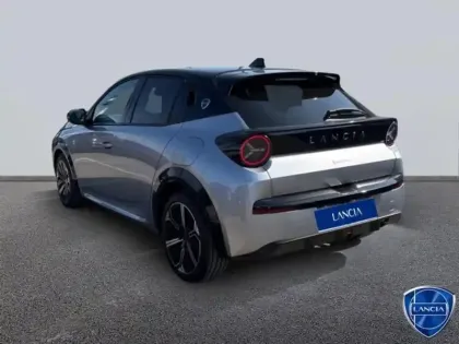 Photo 6 Lancia Ypsilon  1.2 Ibrida 110ch LX eDCT6