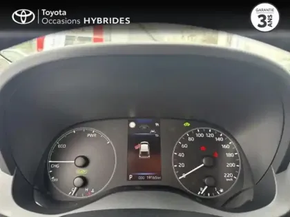 Photo 13 Toyota Yaris  116h Dynamic 5p MC24