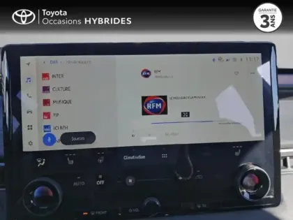 Photo 14 Toyota C-HR + 224ch 77kWh Design Grande Autonomie