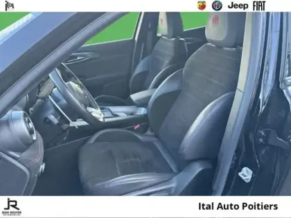 Photo 8 Alfa Romeo Tonale  1.3 PHEV 280ch Veloce AT6 e-Q4