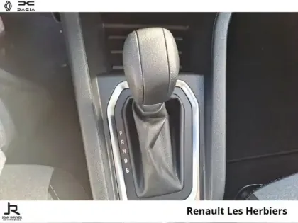 Photo 5 Renault Clio  1.6 E-Tech 145ch full hybrid Evolution - 24