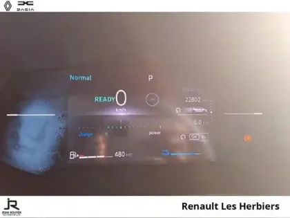 Photo 13 Renault Clio  1.6 E-Tech 145ch full hybrid Evolution - 24