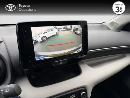 Photo 14 Toyota Yaris  116h Iconic 5p MY22