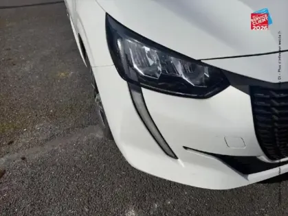 Photo 27 Peugeot 208  1.2 PureTech 100ch S&S Style