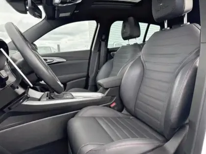 Photo 6 Alfa Romeo Tonale  1.3 PHEV 280ch Tributo Italiano AT6 e-Q4