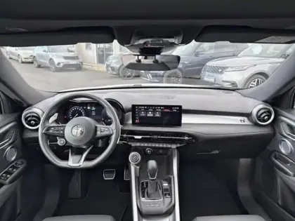 Photo 5 Alfa Romeo Tonale  1.3 PHEV 280ch Tributo Italiano AT6 e-Q4