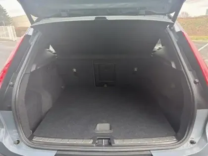 Photo 5 Volvo Xc40  T3 163ch R-Design Geartronic 8