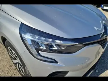 Photo 14 Renault Clio  1.6 E-Tech hybride 145ch Equilibre