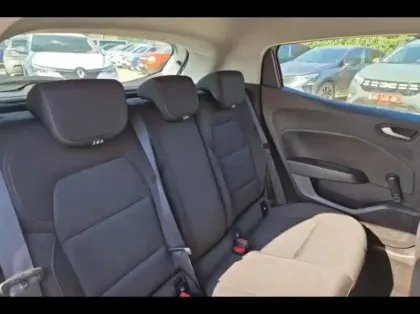 Photo 10 Renault Clio  1.6 E-Tech hybride 145ch Equilibre