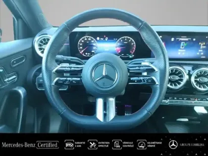 Photo 6 Mercedes Classe A  200 163ch AMG Line 7G-DCT