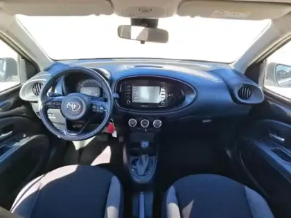 Photo 10 Toyota Aygo  X 1.0 VVT-i 72ch Dynamic S-CVT MY24