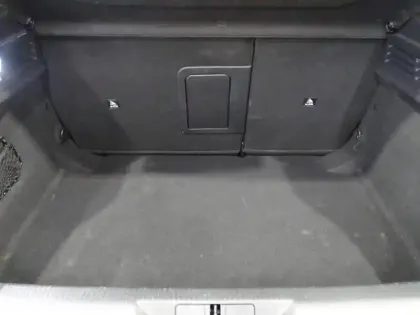 Photo 11 Peugeot 308  1.2 Hybrid 145ch GT e-DCS6