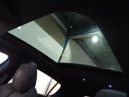 Photo 13 Peugeot 308  1.2 Hybrid 145ch GT e-DCS6