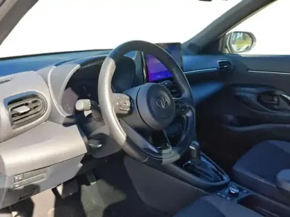 Photo 14 Toyota Yaris  Cross 130h Design AWD-i MY25