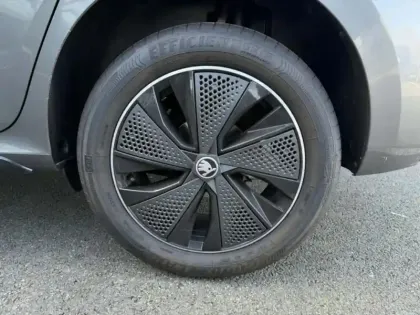 Photo 6 Skoda Kamiq  1.0 TSI Evo 2 116ch Monte Carlo DSG7