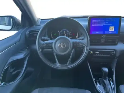 Photo 12 Toyota Yaris  116h Design 5p MC24