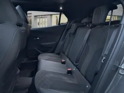 Photo 9 Peugeot 2008  1.5 BlueHDi 130ch S&S GT EAT8 125g