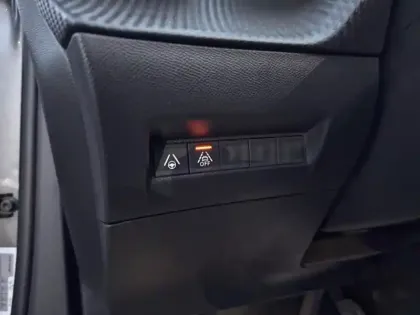 Photo 12 Peugeot 2008  1.5 BlueHDi 130ch S&S GT EAT8 125g