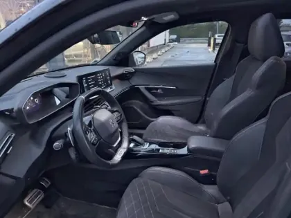 Photo 5 Peugeot 2008  1.5 BlueHDi 130ch S&S GT EAT8 125g