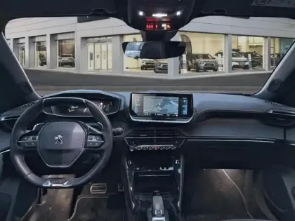 Photo 7 Peugeot 2008  1.5 BlueHDi 130ch S&S GT EAT8 125g