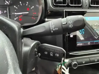 Photo 13 Citroën C3  1.2 PureTech 110ch S&S Shine EAT6