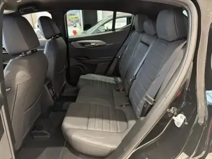 Photo 9 Alfa Romeo Tonale  1.5 Ibrida 175ch Veloce TCT