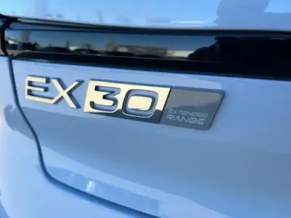 Photo 14 Volvo Ex30 Gén. I Ph1 Ultra 5