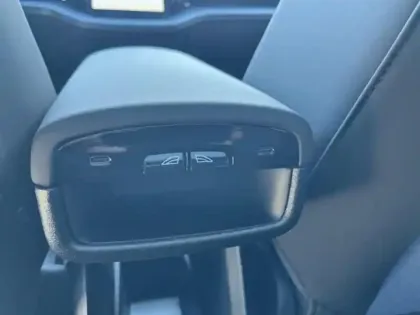 Photo 10 Volvo Ex30 Gén. I Ph1 Ultra 5