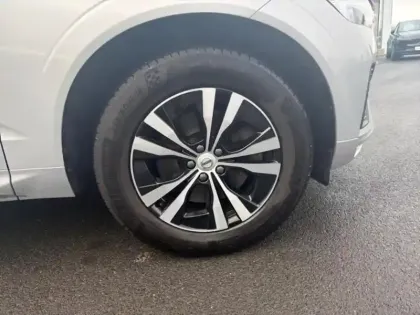 Photo 10 Volvo Xc60  B4 AdBlue 197ch Momentum Business Geartronic
