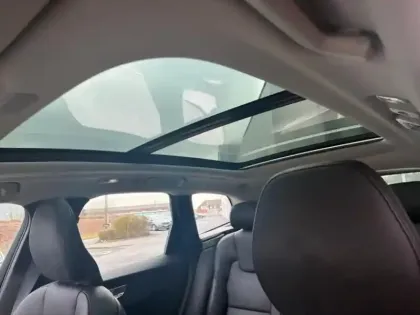 Photo 12 Volvo Xc60  B4 AdBlue 197ch Momentum Business Geartronic