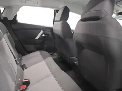 Photo 10 Citroën C4  PureTech 100ch S&S Feel