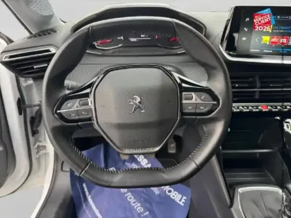 Photo 11 Peugeot 208  1.2 PureTech 100ch S&S Active Pack 118g