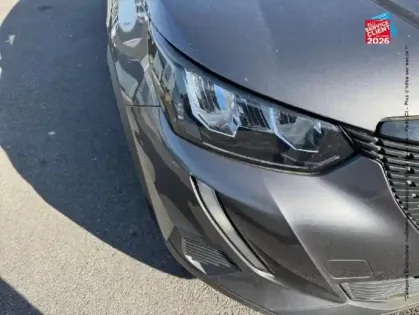 Photo 12 Peugeot 2008  1.2 PureTech 130ch S/S Active Radar AR
