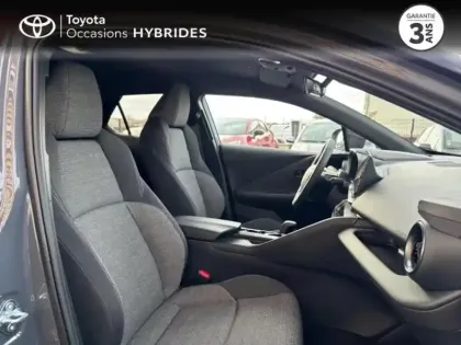 Photo 5 Toyota C-HR  2.0 Hybride Rechargeable 225ch Graphic MY26