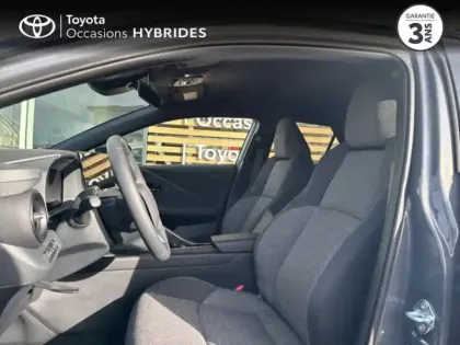 Photo 10 Toyota C-HR  2.0 Hybride Rechargeable 225ch Graphic MY26