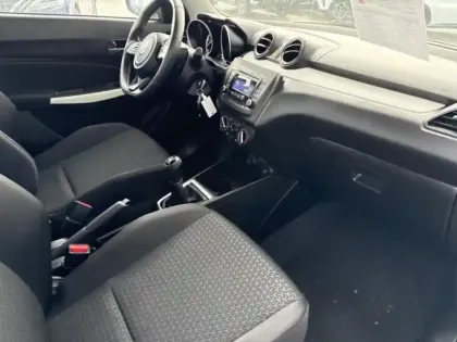 Photo 10 Suzuki Swift Gén. IV Ph2 Avantage 5