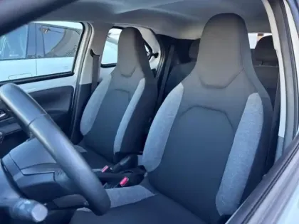 Photo 10 Toyota Aygo  X 1.0 VVT-i 72ch Dynamic