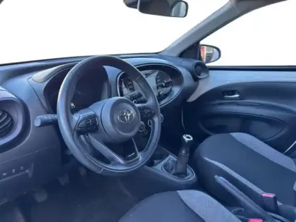 Photo 8 Toyota Aygo  X 1.0 VVT-i 72ch Dynamic