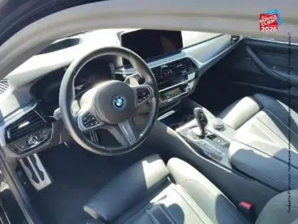 Photo 14 BMW Serie 5 Série 5 Touring 530eA xDrive 292ch M Sport Steptronic 10cv